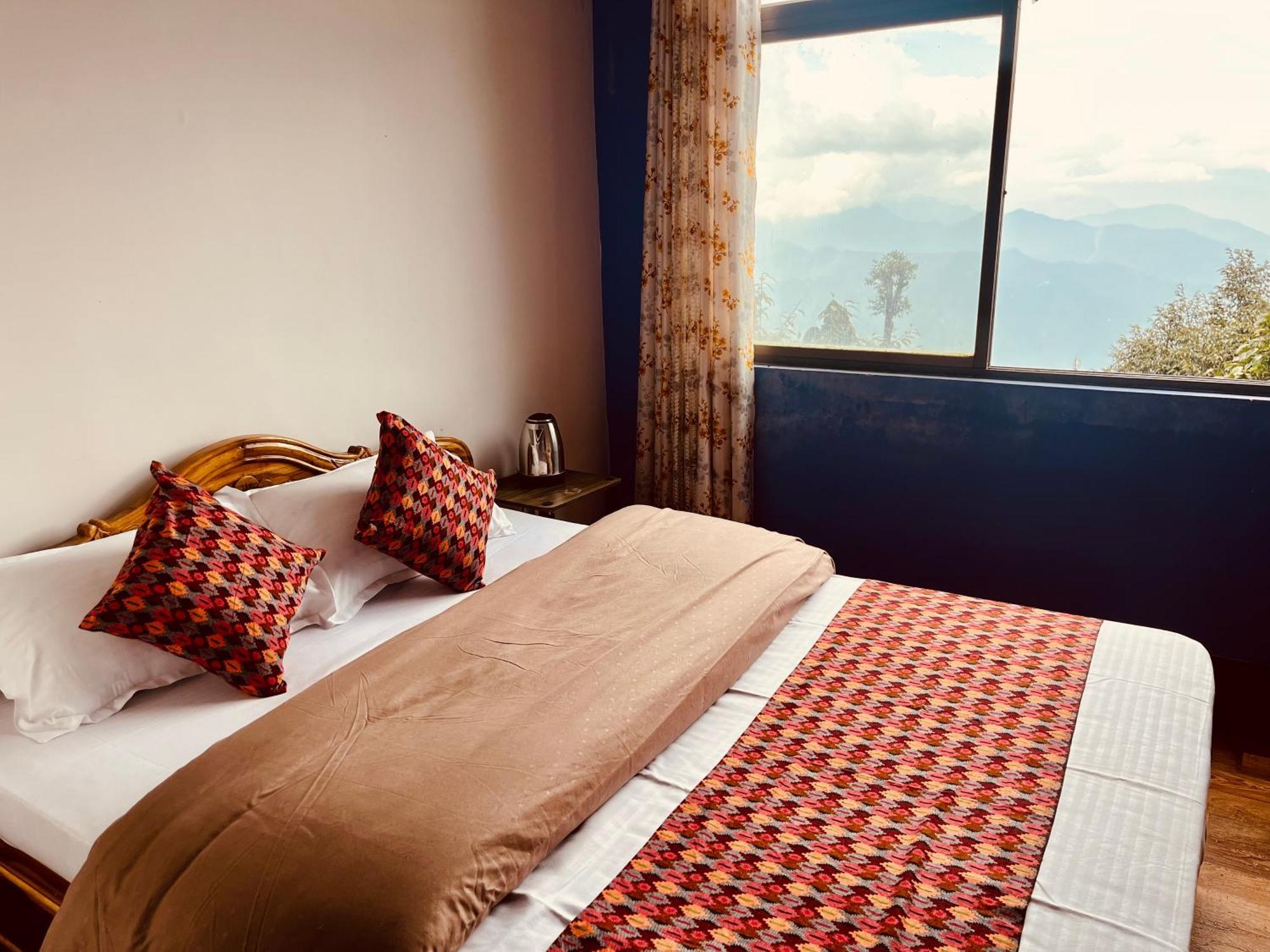 דרג'ילינג Forest Lodge - 80 Mts From Mall Road מראה חיצוני תמונה